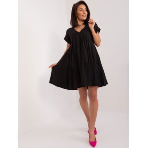 Čierne oversize mini šaty s výstrihom DHJ-SK-6873.68-black Veľkosť: ONE SIZE